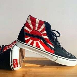 RARE 2006 First Issue Hosoi “Rising Sun” SK8-Hi Vans (Men 10.5)